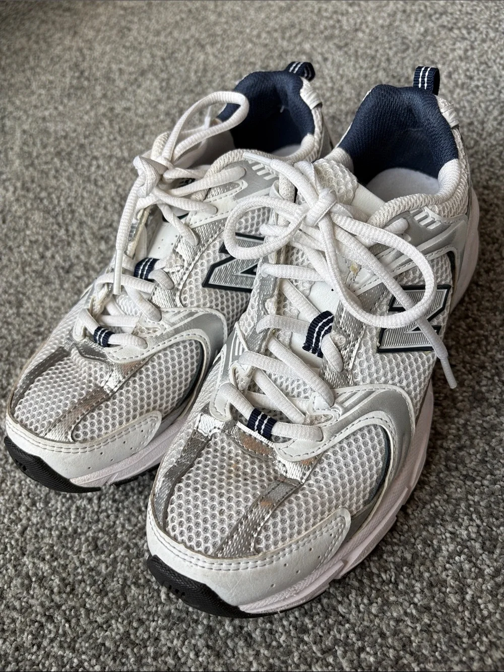 New Balance 530 White and Navy Sneakers US women's shoe size 7